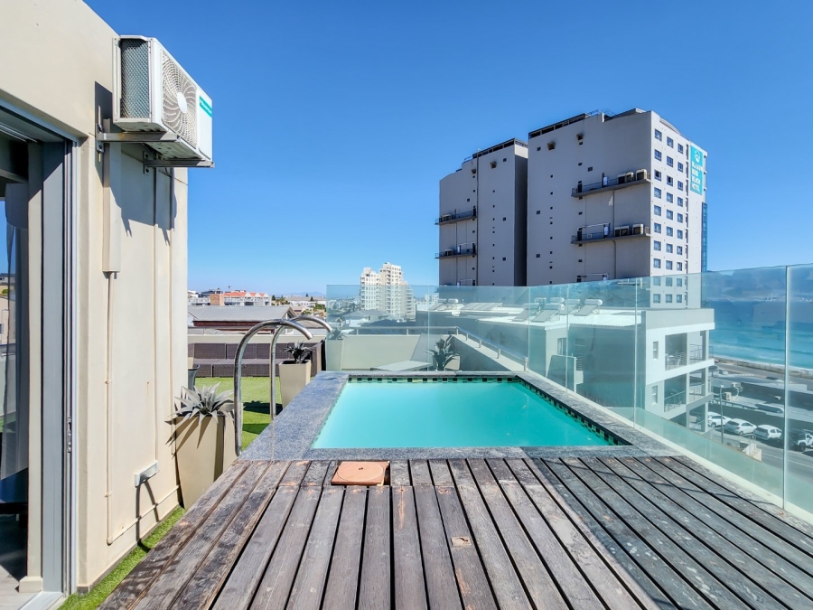 2 Bedroom Property for Sale in Beachfront Western Cape